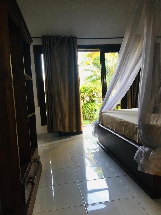 Puring Bungalows Gili Air Exterior photo